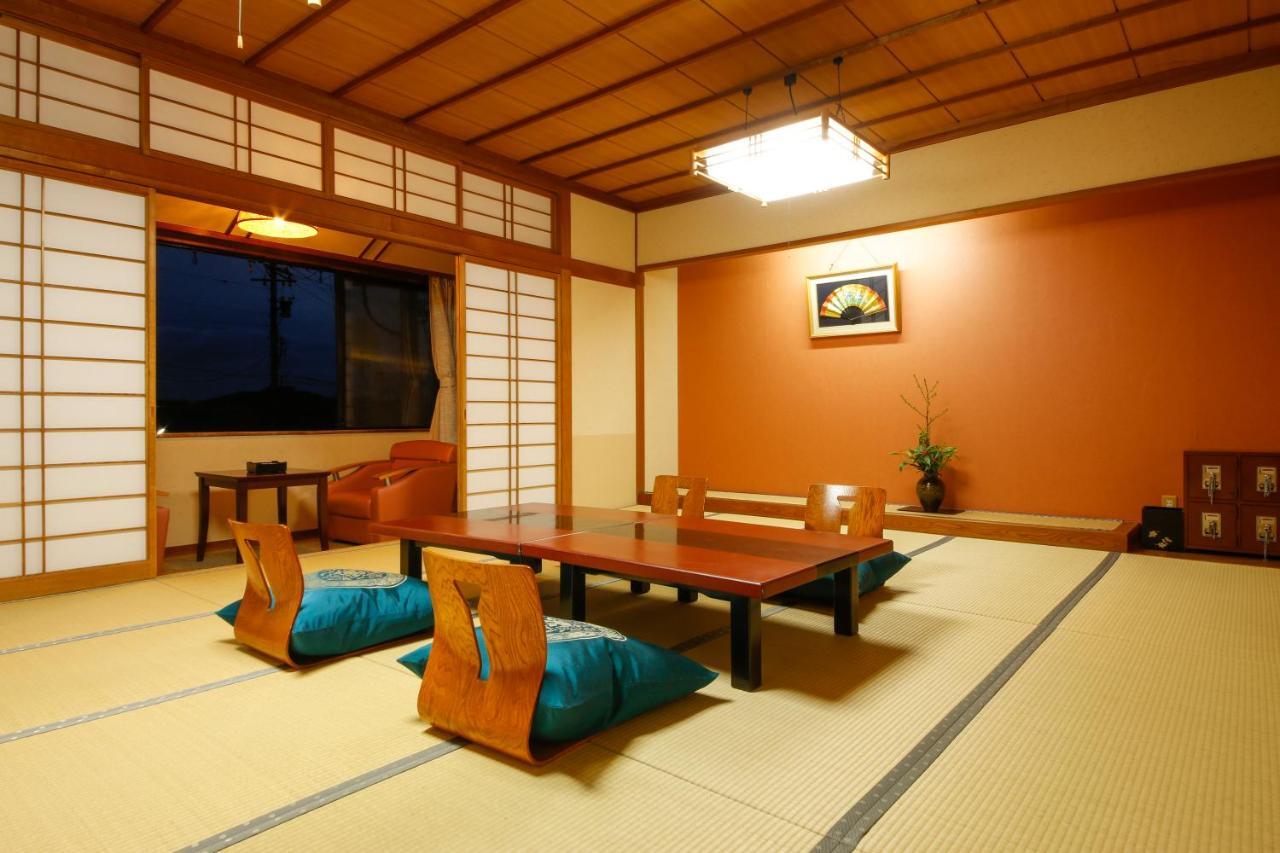 Hokuriku Yamashiro Onsen Hotel Kikyou Kaga  Exteriör bild